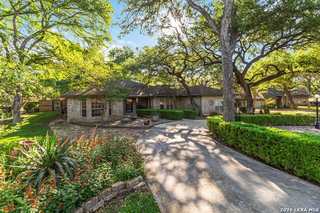 Image 2 of 48 For 21004 Hickory Bend