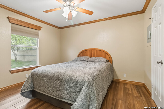 Image 42 of 48 For 21004 Hickory Bend