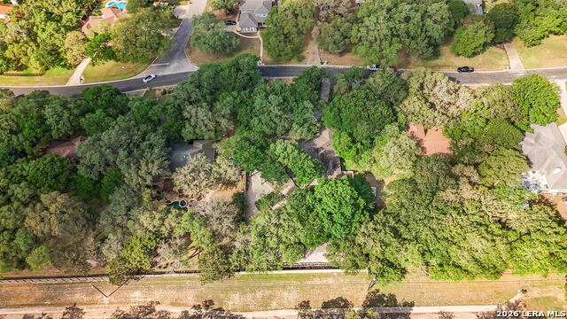 Image 47 of 48 For 21004 Hickory Bend