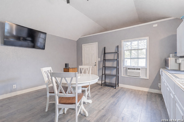Listing photo id 1 for 1353 Brushy Creek Dr