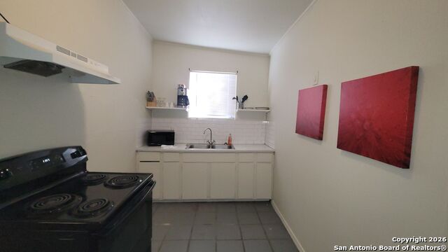 Image 6 of 12 For 128 Saint Francis  3