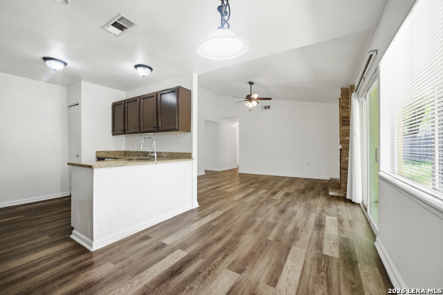 Image 8 of 31 For 5722 Misty Gln