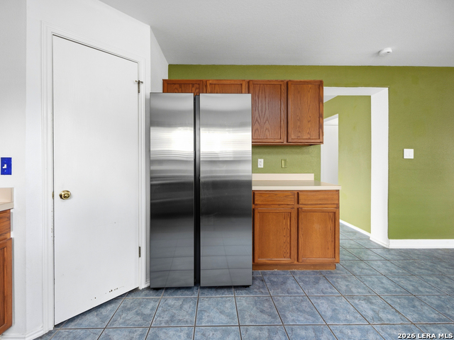 Image 12 of 50 For 15714 Knollcircle