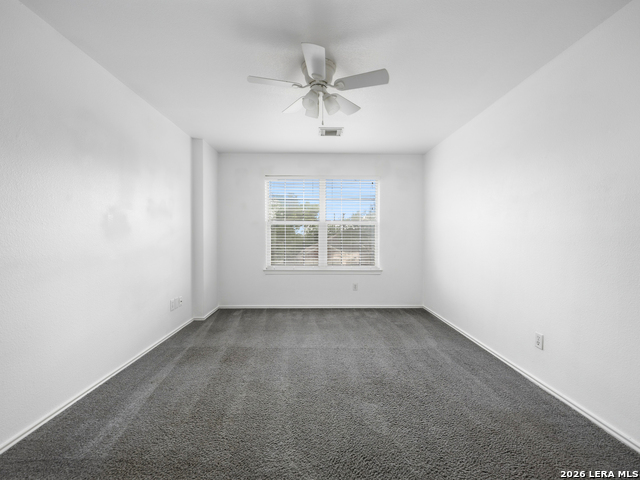 Image 16 of 50 For 15714 Knollcircle