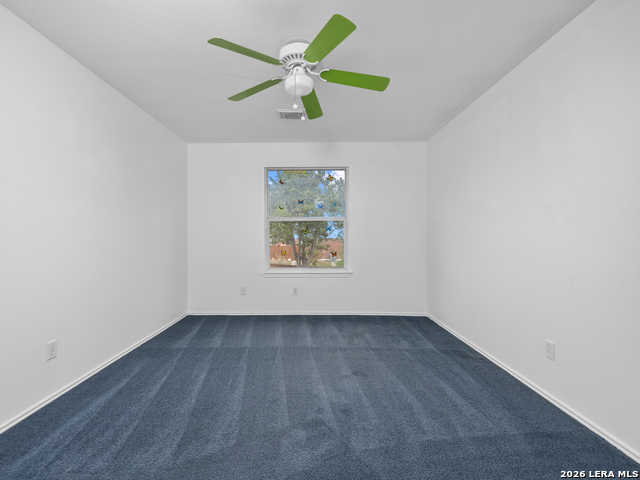 Image 19 of 50 For 15714 Knollcircle