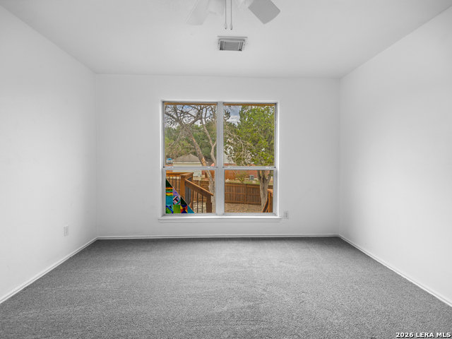 Image 21 of 50 For 15714 Knollcircle