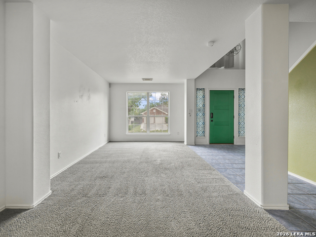 Image 4 of 50 For 15714 Knollcircle