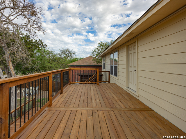 Image 40 of 50 For 15714 Knollcircle