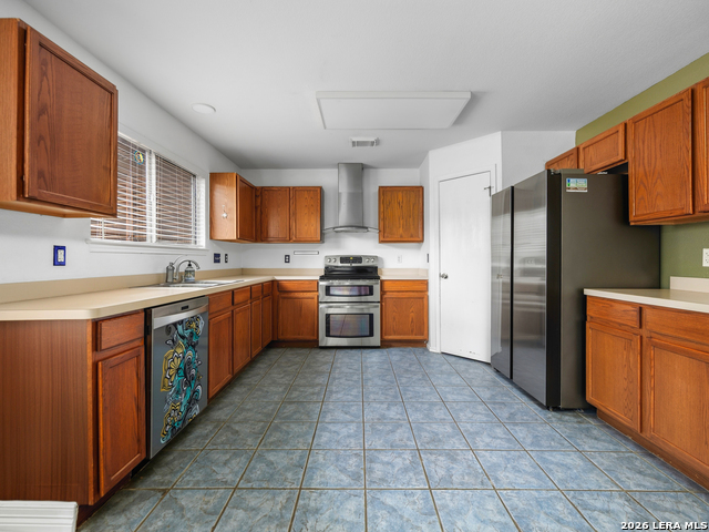 Image 9 of 50 For 15714 Knollcircle