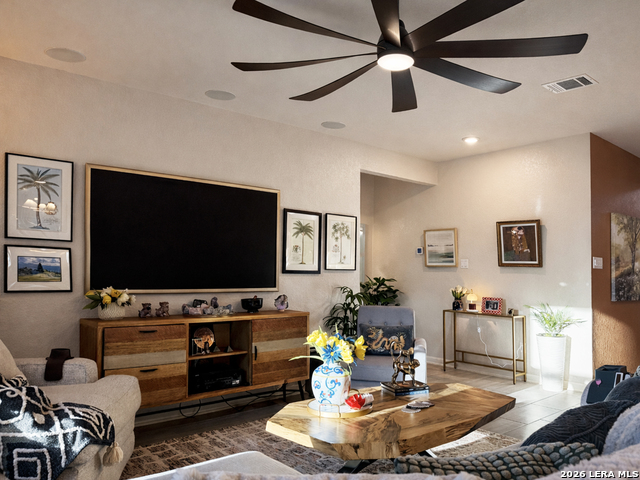 Image 22 of 39 For 10242 Juniper Oaks