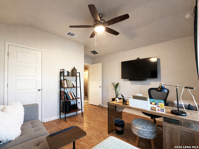 Image 6 of 39 For 10242 Juniper Oaks