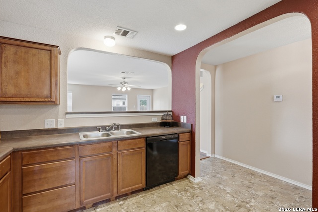 Image 11 of 34 For 818 Three Wood Way