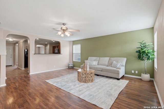 Image 14 of 34 For 818 Three Wood Way