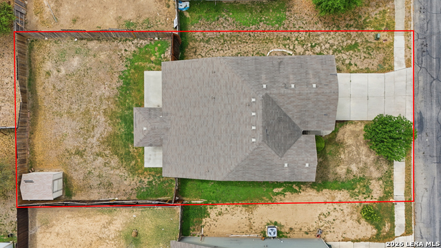 Image 31 of 34 For 818 Three Wood Way