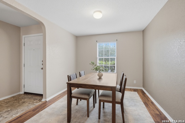 Image 5 of 34 For 818 Three Wood Way