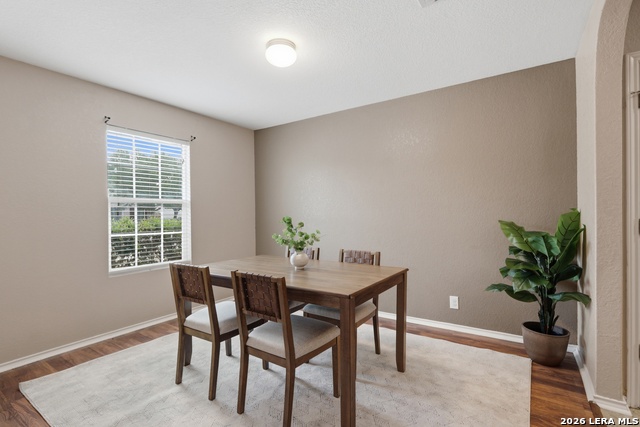 Image 6 of 34 For 818 Three Wood Way