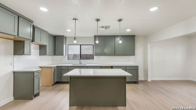 Image 11 of 37 For 306 Cypressgarden Dr