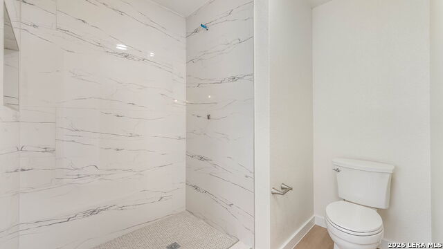 Image 17 of 37 For 306 Cypressgarden Dr