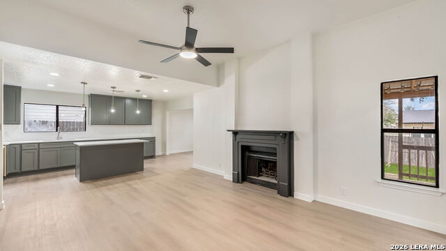 Image 18 of 37 For 306 Cypressgarden Dr