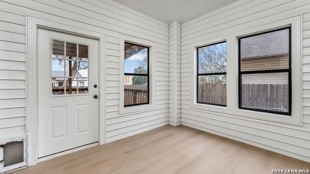 Image 19 of 37 For 306 Cypressgarden Dr