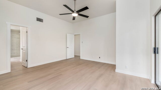 Image 21 of 37 For 306 Cypressgarden Dr