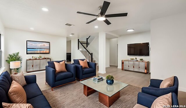 Image 22 of 37 For 306 Cypressgarden Dr