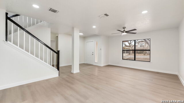 Image 23 of 37 For 306 Cypressgarden Dr