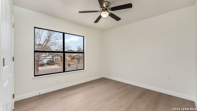 Image 25 of 37 For 306 Cypressgarden Dr