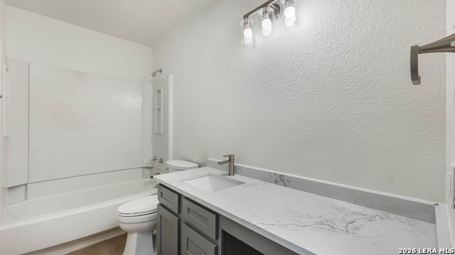 Image 33 of 37 For 306 Cypressgarden Dr