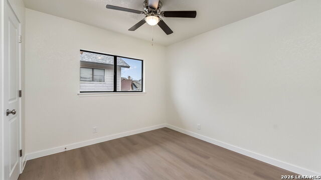 Image 34 of 37 For 306 Cypressgarden Dr