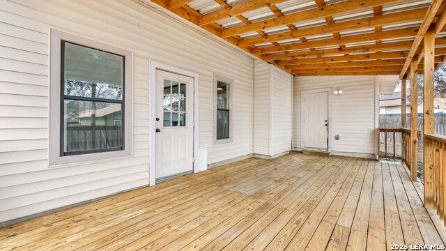 Image 5 of 37 For 306 Cypressgarden Dr