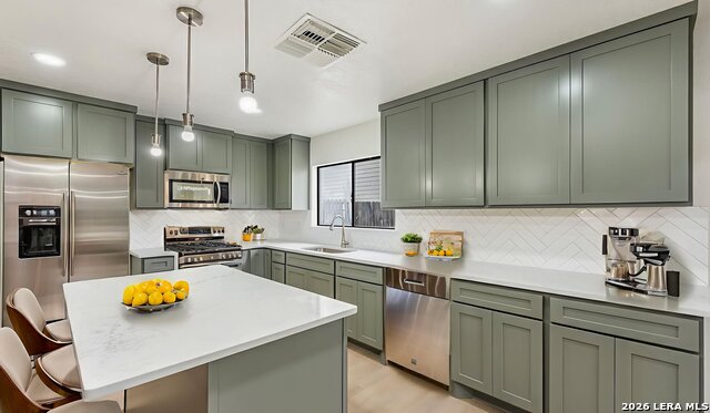 Image 6 of 37 For 306 Cypressgarden Dr