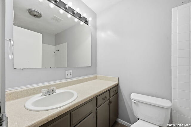 Image 18 of 23 For 701 Aviation Ave