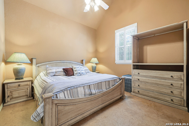 Image 15 of 34 For 726 Treaty Oak