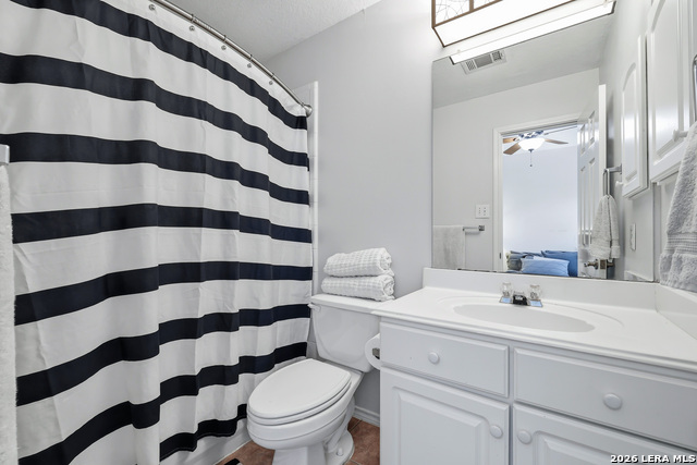 Image 25 of 34 For 726 Treaty Oak