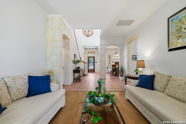 Image 8 of 34 For 726 Treaty Oak