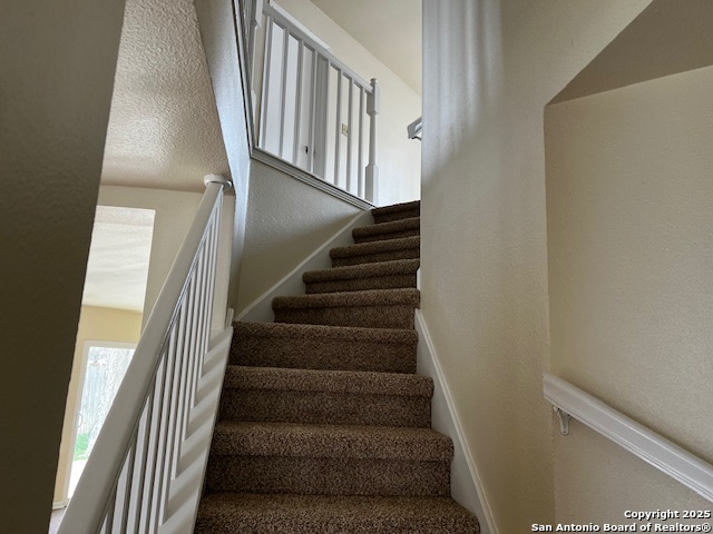 Image 29 of 56 For 13602 Possum Hill