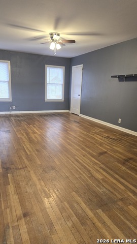 Image 4 of 9 For 818 Russell Pl W 4