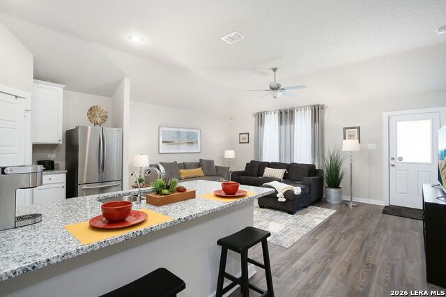 Image 3 of 13 For 6943 Emerald Valley