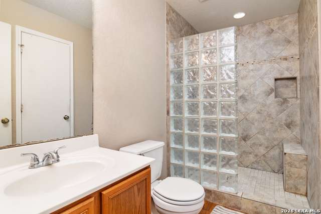 Listing photo id 9 for 14726 Bluemist Pass