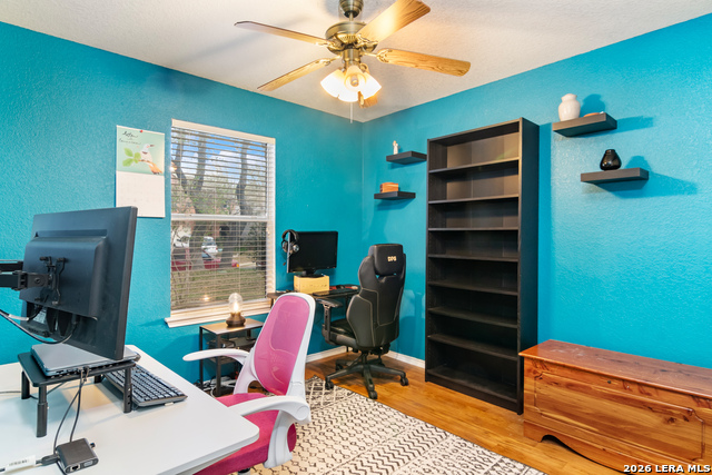 Listing photo id 10 for 14726 Bluemist Pass