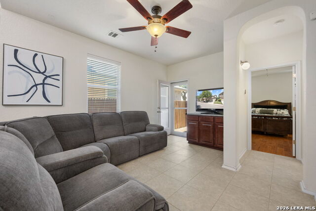 Image 11 of 30 For 6909 Abbey Fls