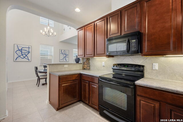 Image 9 of 30 For 6909 Abbey Fls