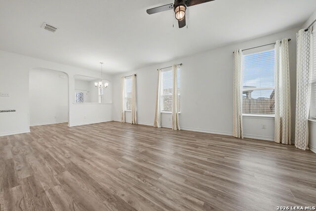 Listing photo id 8 for 4568 Klein Mdws