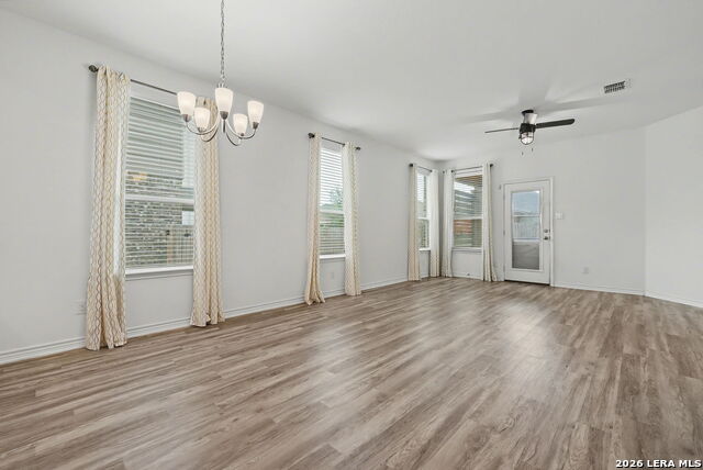 Listing photo id 10 for 4568 Klein Mdws