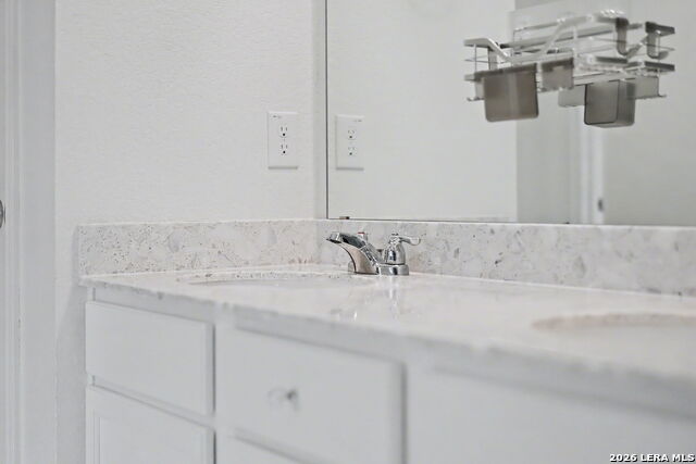 Listing photo id 16 for 4568 Klein Mdws