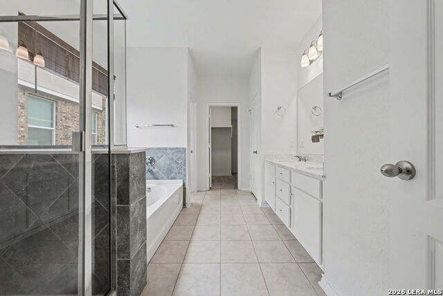 Listing photo id 18 for 4568 Klein Mdws