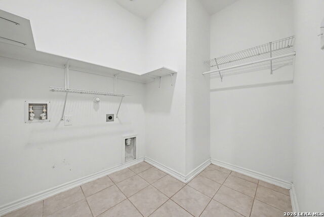 Listing photo id 25 for 4568 Klein Mdws