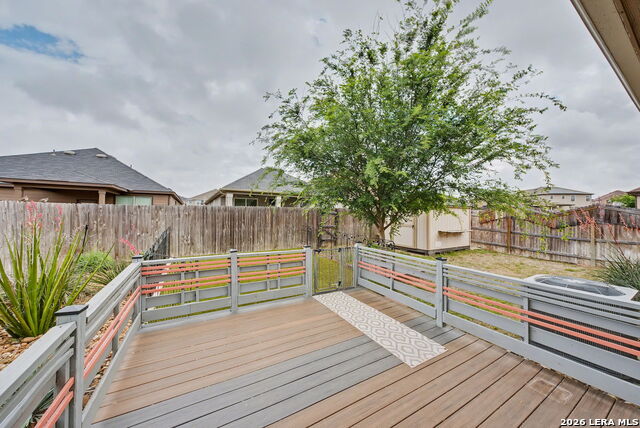 Listing photo id 29 for 4568 Klein Mdws