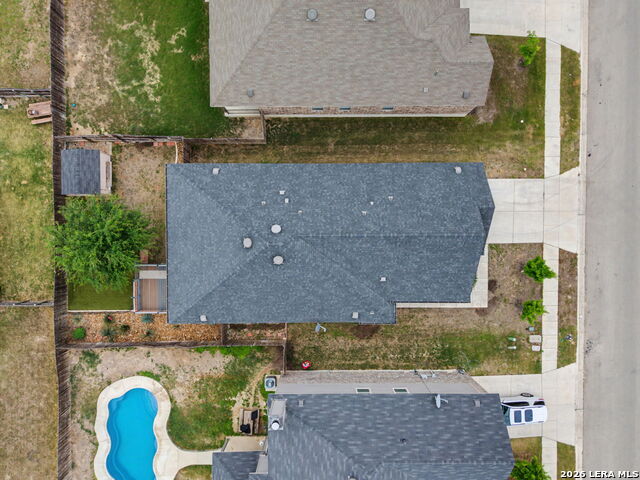 Listing photo id 35 for 4568 Klein Mdws